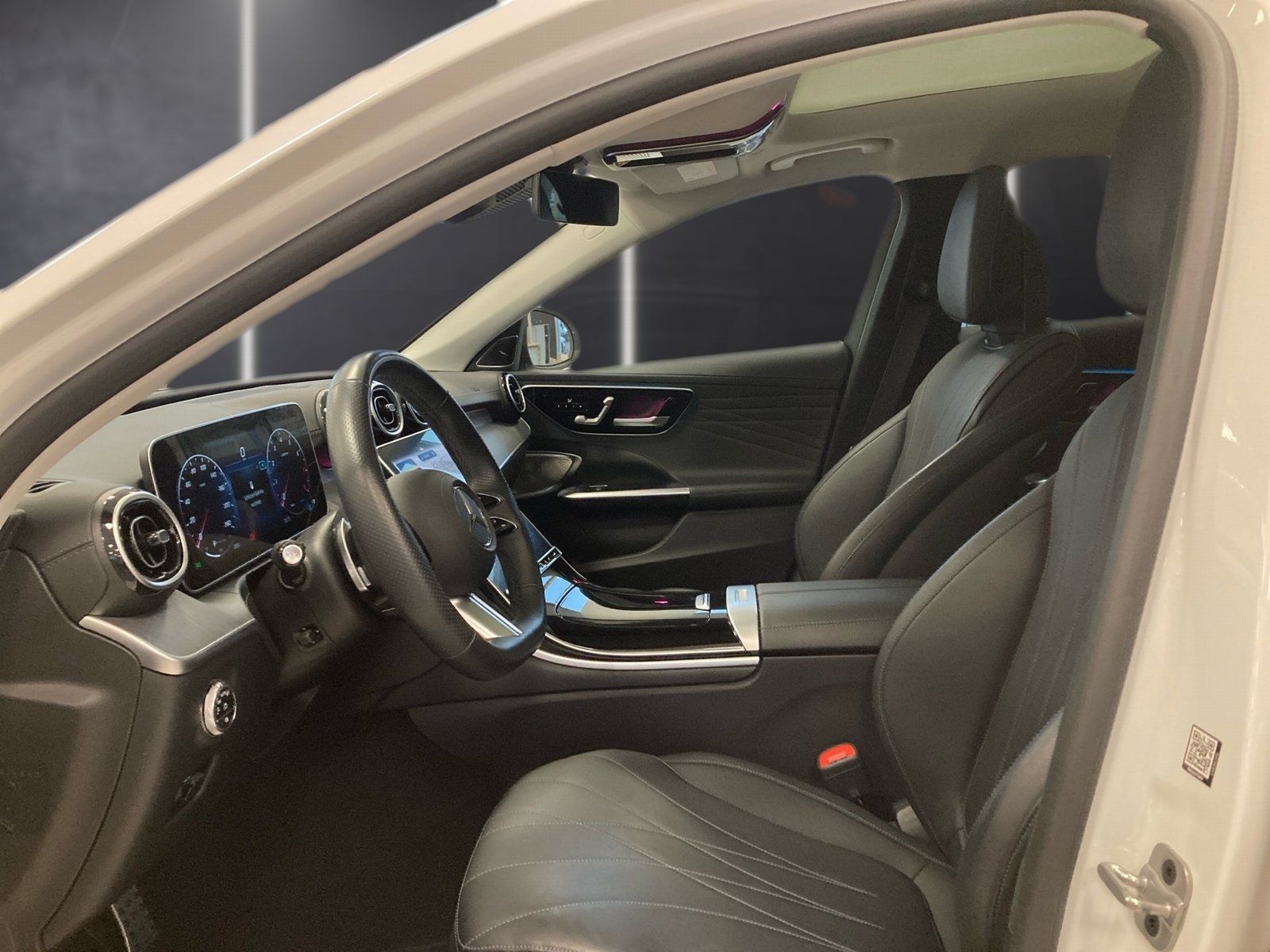 Fahrzeugabbildung Mercedes-Benz C 300 T AMG*Distronic*AHK*360*Burmester*Panorama