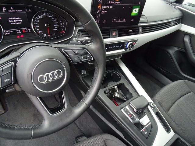 A4 Avant 40 TFSI S-tronic advanced / Panorama