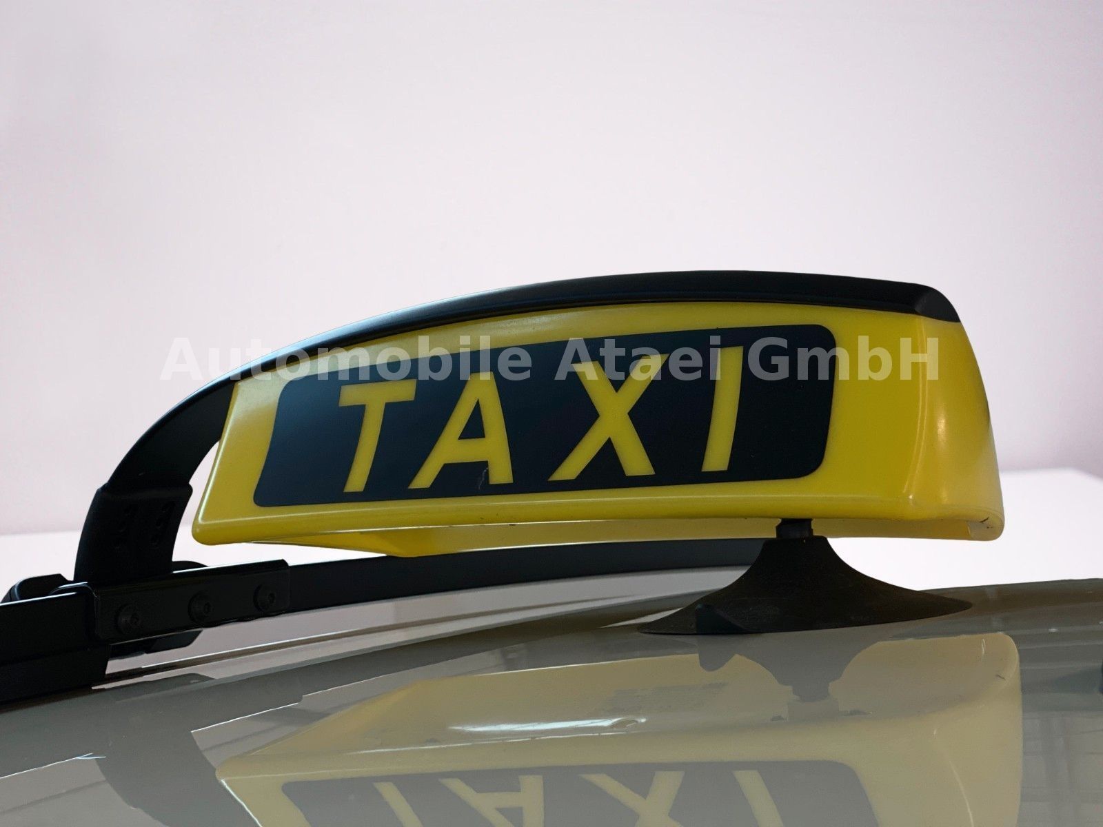 Fahrzeugabbildung Volkswagen Touran 2.0 TDI DSG *Taxi* TAXAMETER (5940)