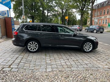 Volkswagen Passat Variant - 5