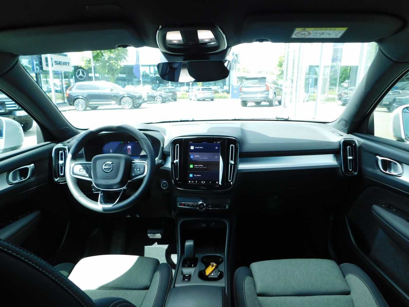 Fahrzeugabbildung Volvo XC40 B4 B DKG Core 'ACC, BLIS, AHK'