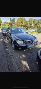 Mercedes-Benz Mercedes C270 - gebrauchte Mercedes-Benz C 270 aus dem Jahr 2001