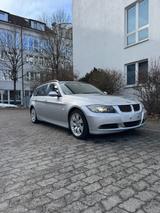 BMW 325i Touring Handschalter Heckantrieb  - BMW 325 aus 2007: Kombi, 325i