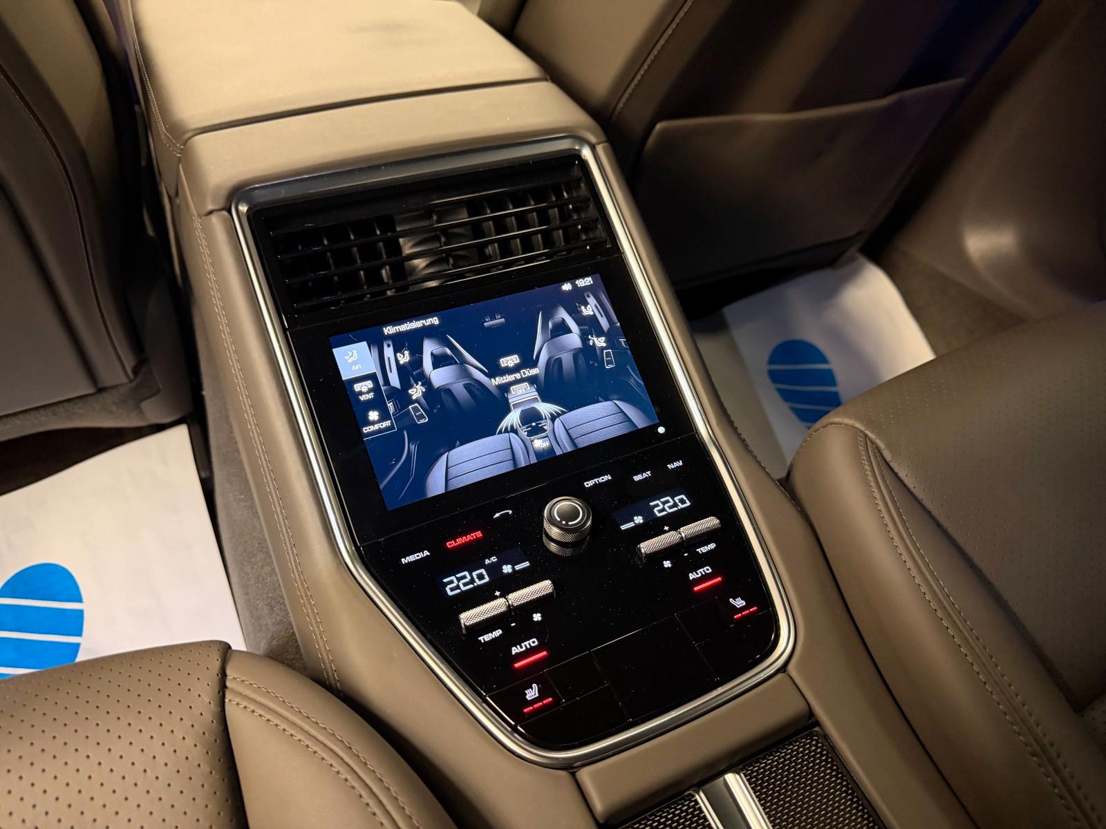 Porsche Panamera Turbo / CARBON / GTS / APPROVED