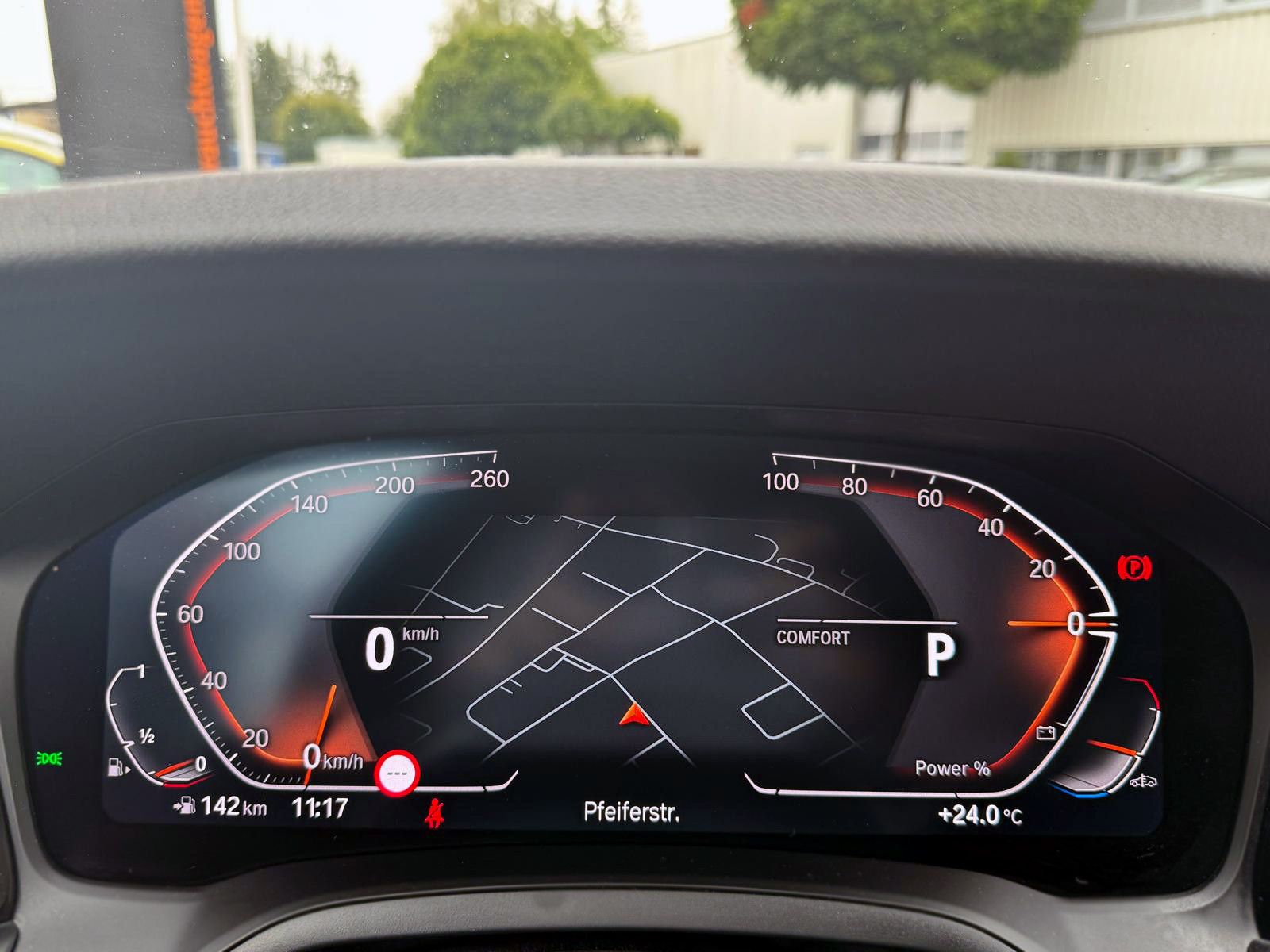 Fahrzeugabbildung BMW 320i Touring Sport-Line Steptr. LED KAM AHK NAV