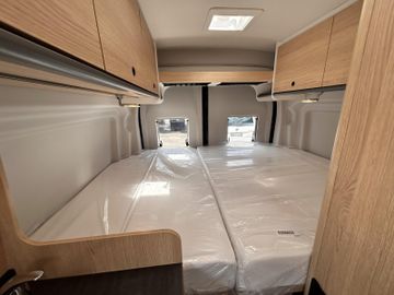 Sunlight Cliff 4x4 Greentrek 590 Assistenzpaket Bi-Xenon
