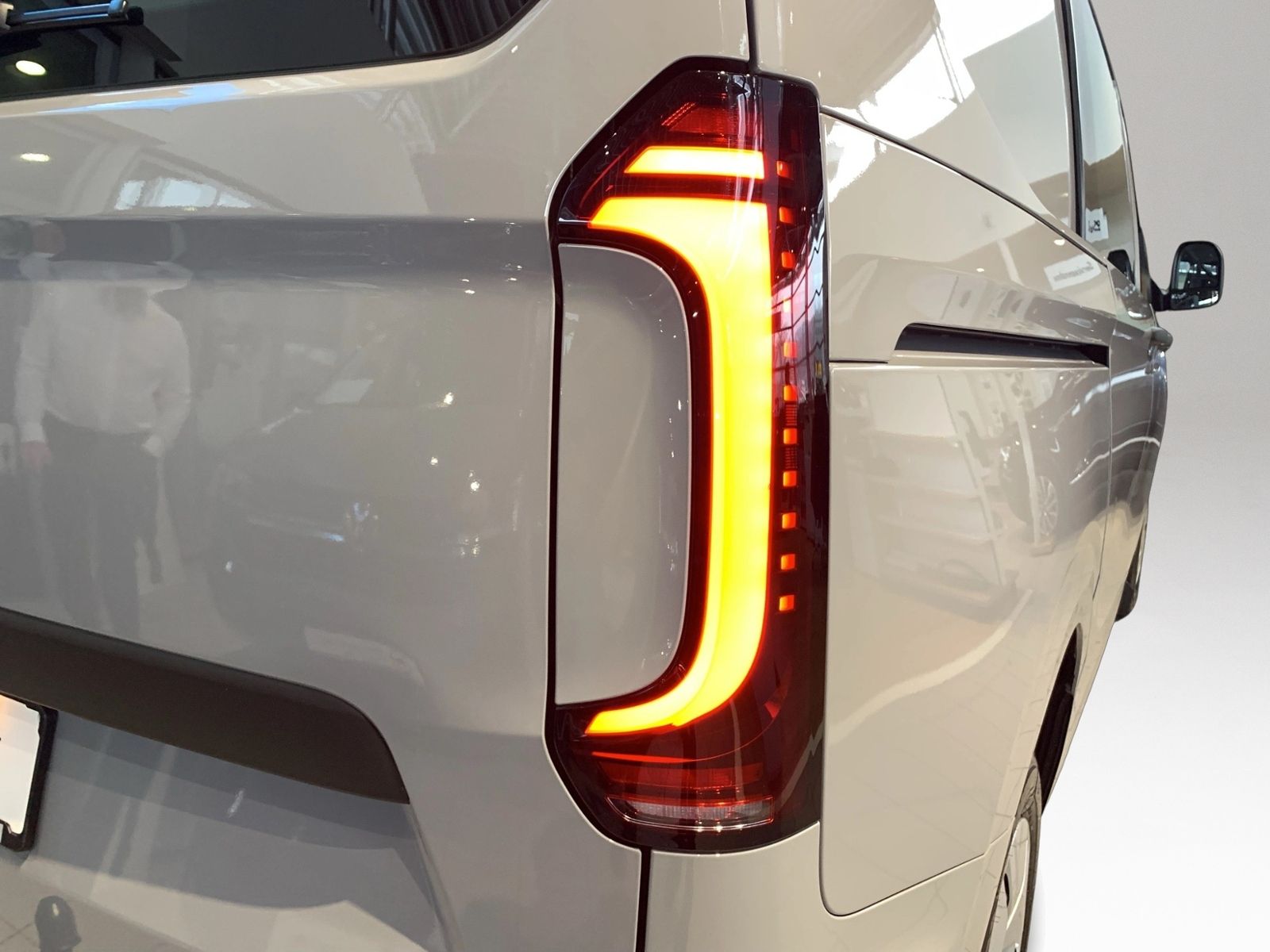 New Transporter Kasten 2.0 TDI 4MOTION, AHK, ACC