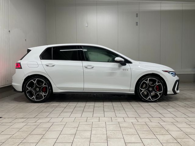 Golf VIII GTI 2.0 TSI DSG PANO MATRIX-LED RFK