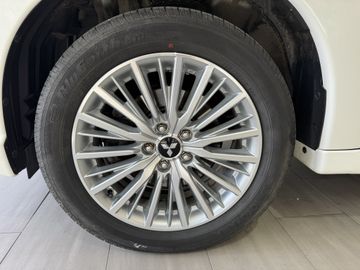 Mitsubishi Outlander PHEV PLUS Spirit-Paket 2.4 MIVEC 4WD