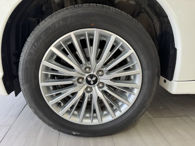 Mitsubishi Outlander PHEV PLUS Spirit-Paket 2.4 MIVEC 4WD