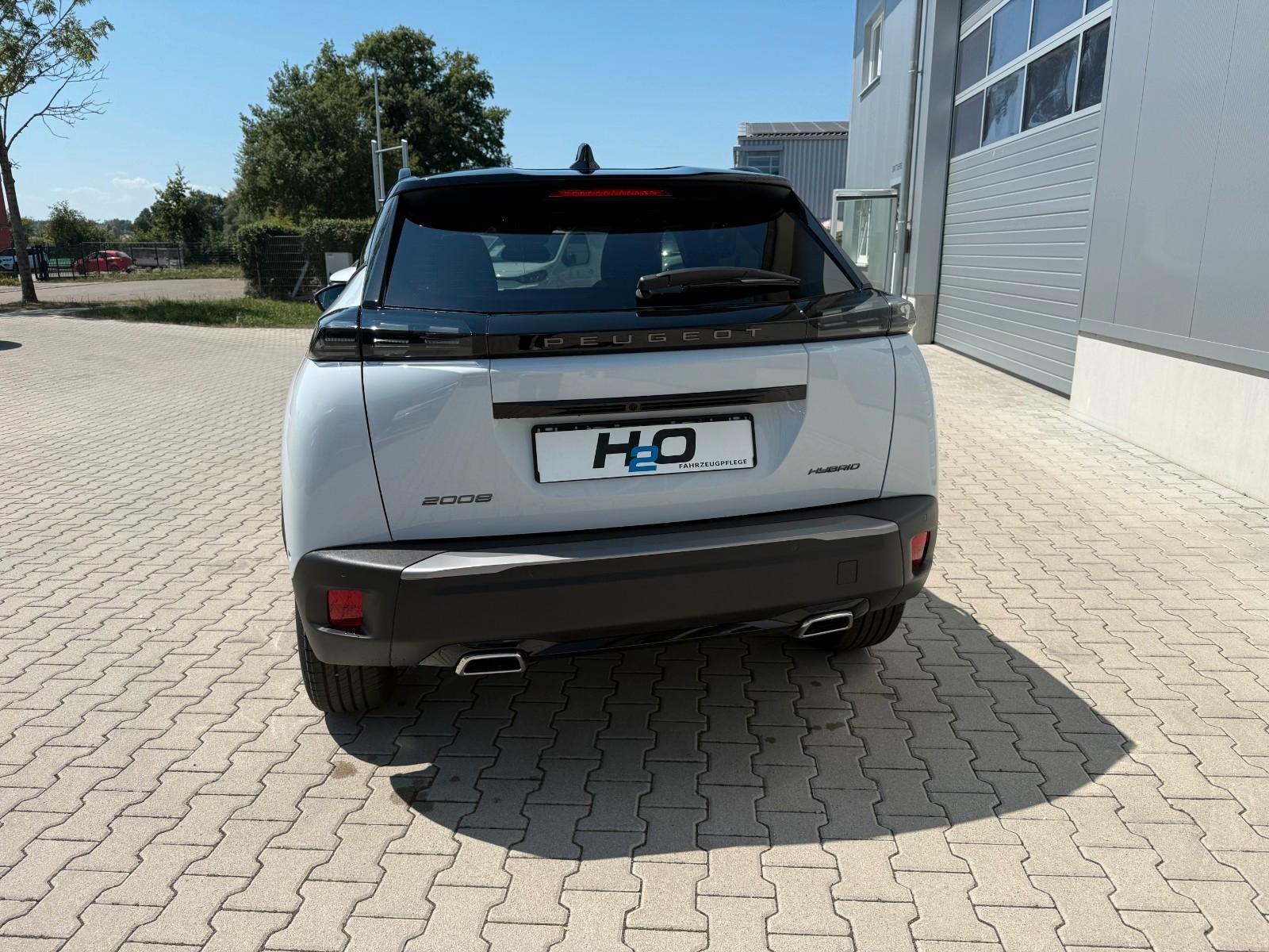 Peugeot 2008 Hybrid 145 GT