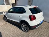 Volkswagen CROSS NAVI MEDIA XENON KAMERA PDC ALCANTARA SHZ - Volkswagen Polo mit Diesel-Antrieb: Automatik