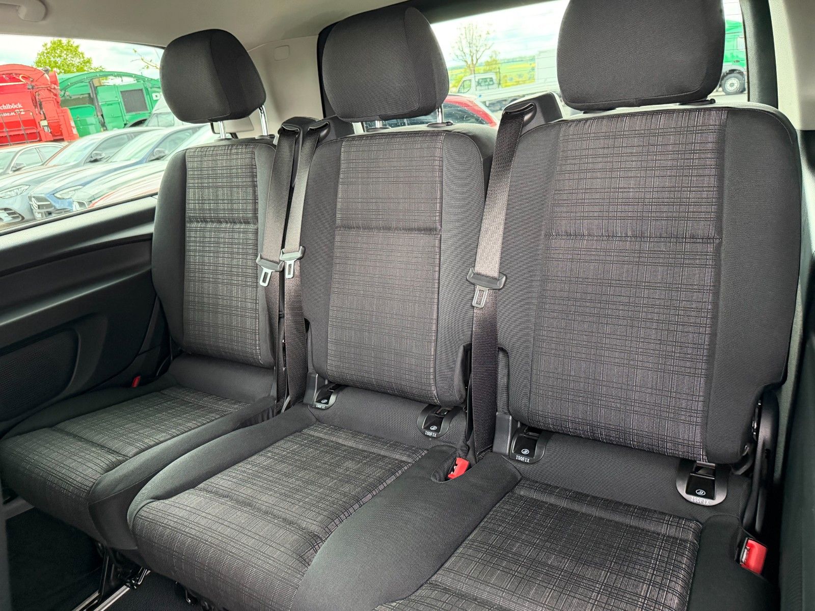 Fahrzeugabbildung Mercedes-Benz Vito 116 CDI Tourer 4x4 AHK2,5to 2xKlima