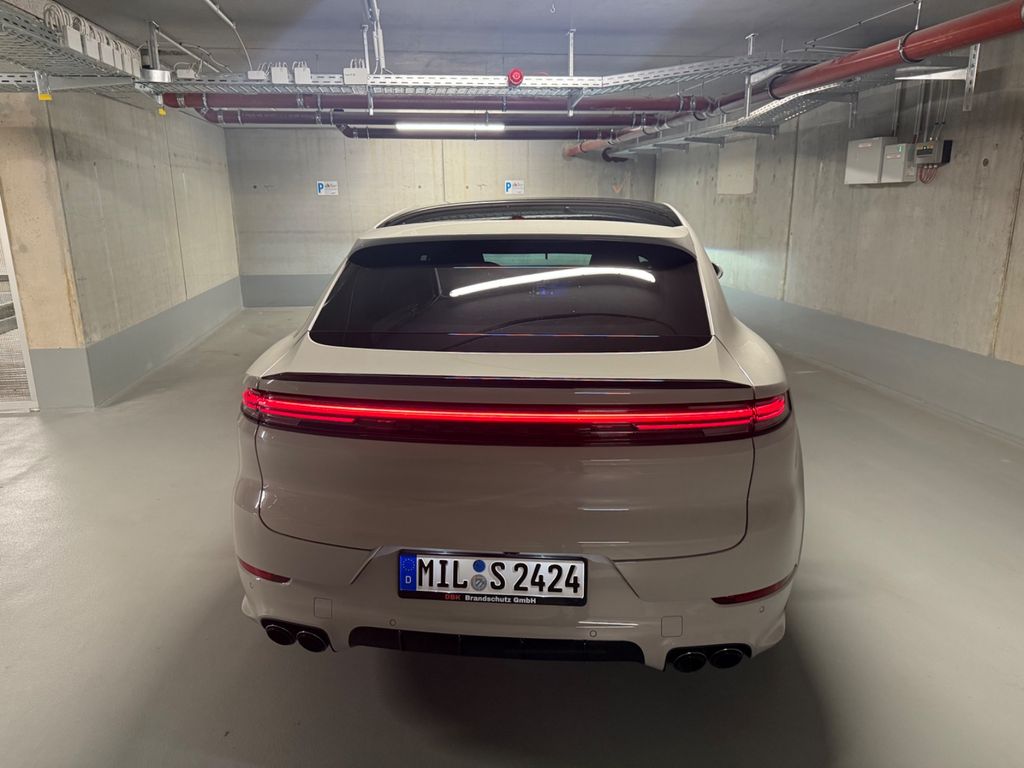 PORSCHE Cayenne 2023