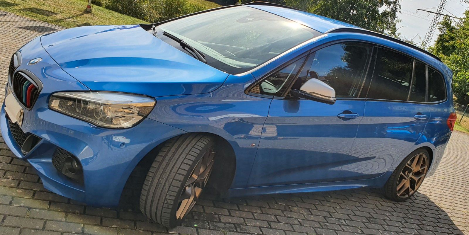 BMW 220d M Sport_7-Sitzer_AHK_Schalter_SR+WR_Navi