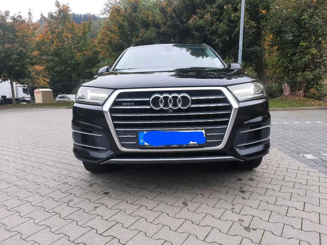 Audi AUDI Q7  7 SITZER  3L TDI 272 PS.