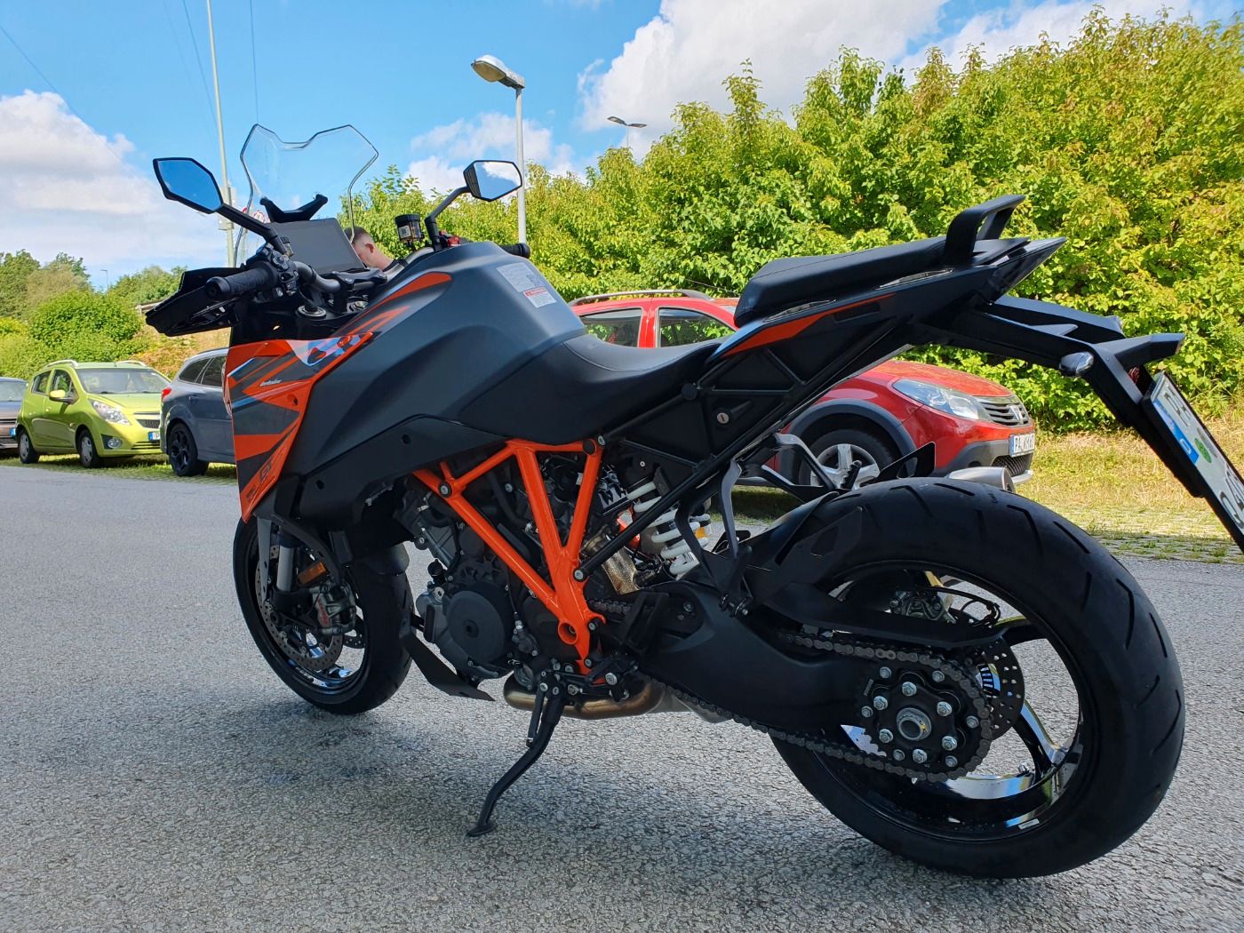 Fahrzeugabbildung KTM 1290 Super Duke GT 2023 Techpack