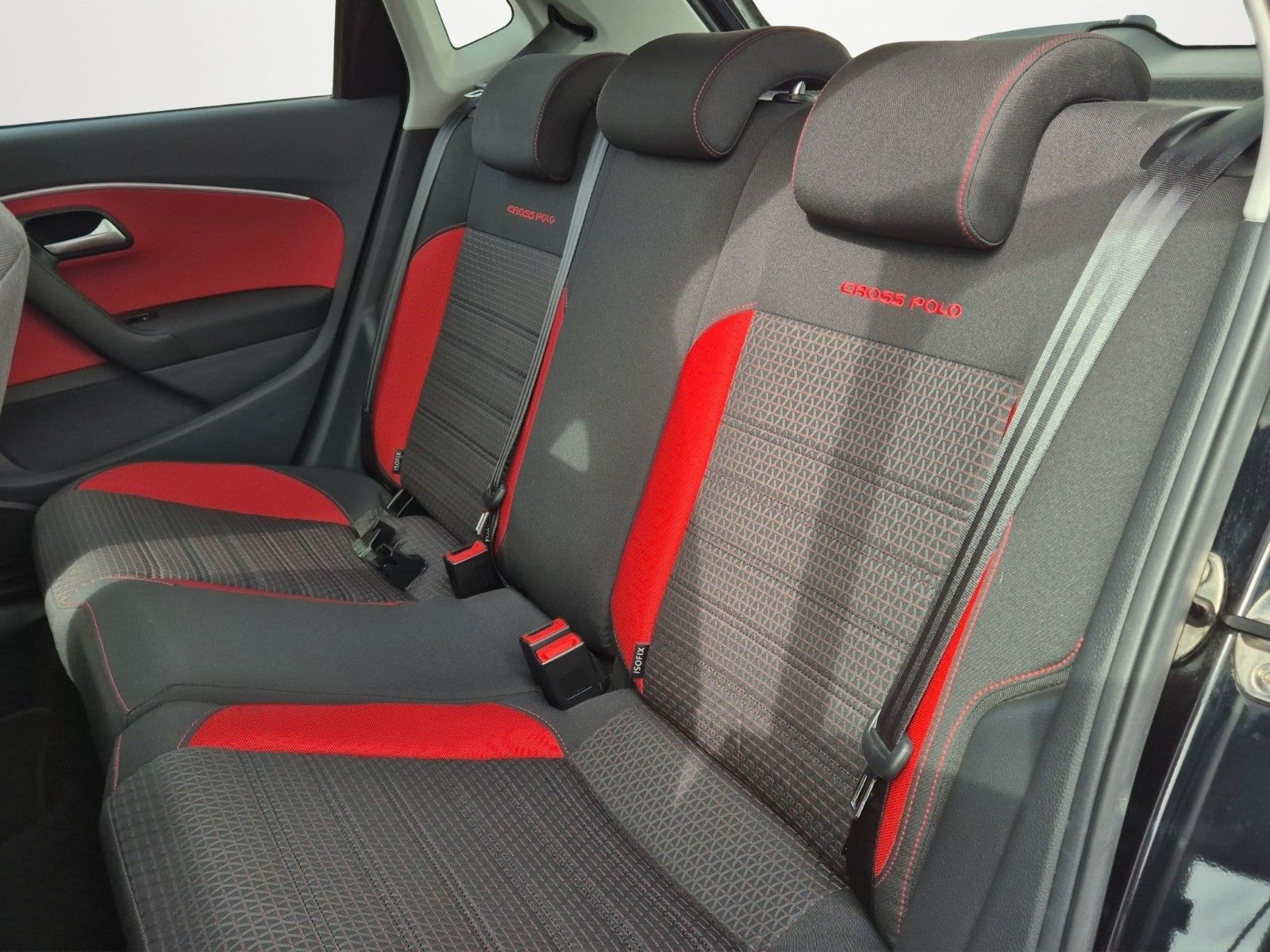 Fahrzeugabbildung Volkswagen POLO CROSS 1.2 TSI MFL ALLWETT BLUETOOTH 1.HAND