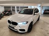 BMW X5 xDrive50i -M Paket Head-UP AHK Kamera Top  - BMW X5: Weiß