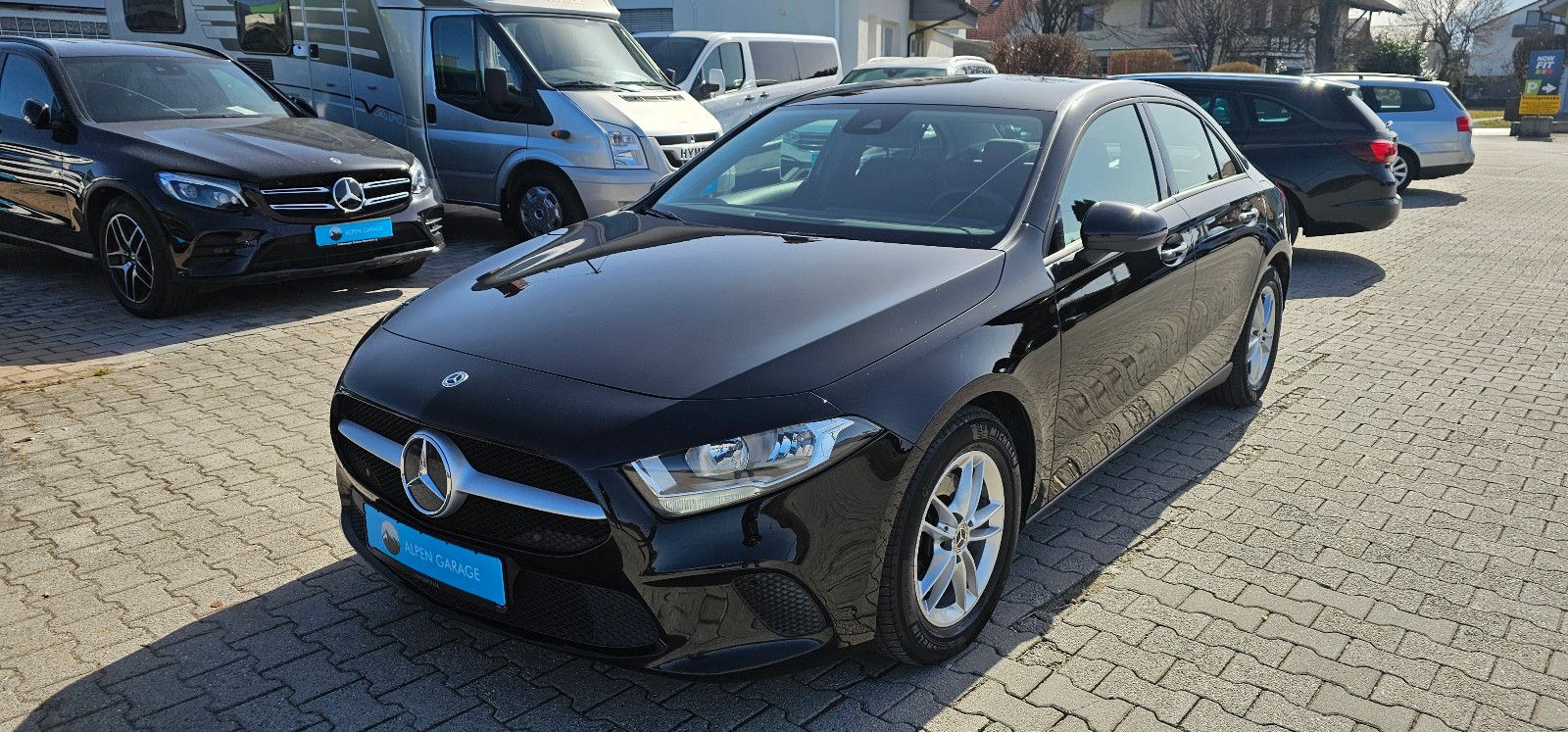 MERCEDES-BENZ A*200*d*Limousine*4Matic*Automatik*Navi*Virtual*