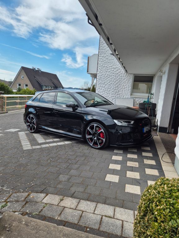 Image of Audi RS3