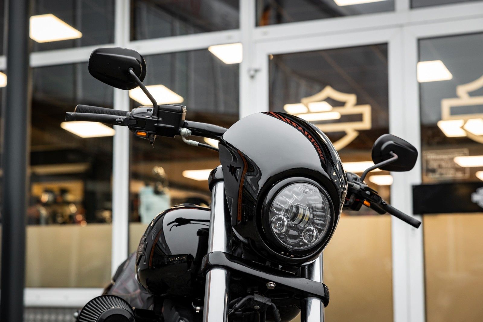 Fahrzeugabbildung Harley-Davidson FXDLS DYNA LOW RIDER S 110cui - CLUBSTYLE -