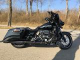 Harley-Davidson CVO STREET GLIDE FLHXSE - HARLEY-DAVIDSON STREET GLIDE