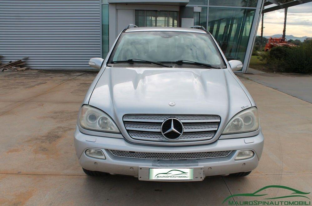 Mercedes-Benz ML270 2005 — rear view