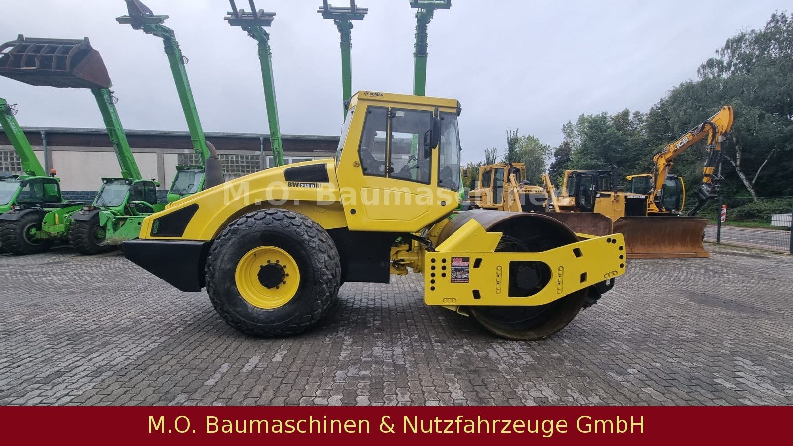 Fahrzeugabbildung BOMAG BW 213 D-4 Walzenzug