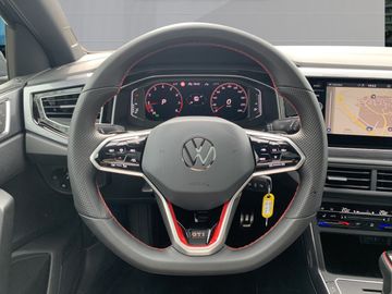 Fahrzeugabbildung Volkswagen Polo GTI 2.0 TSI+DSG+ACC+NAVI+LED-MATRIX+PANO+SI