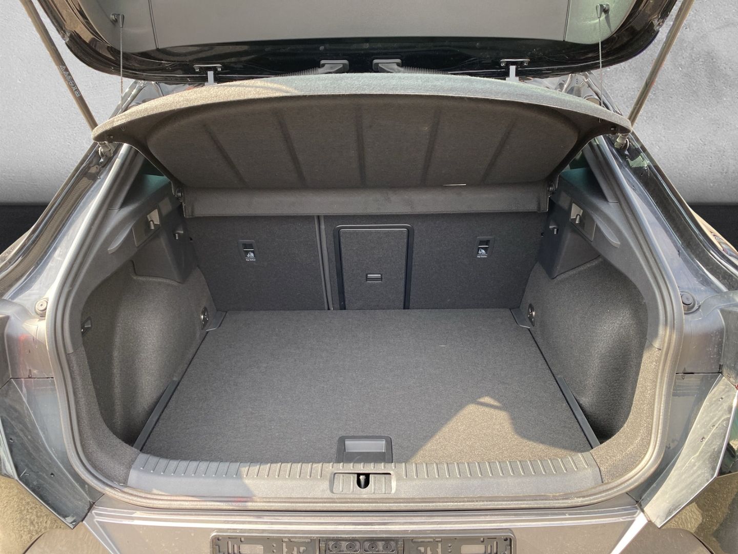 Fahrzeugabbildung CUPRA Formentor Basis 2.0 TDI EU6d AHK-klappbar El. Pa