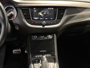 Fotografie 20 des Opel Grandland (X) Grandland X Plug-in-Hybrid 1.6 DI AT Ultimate
