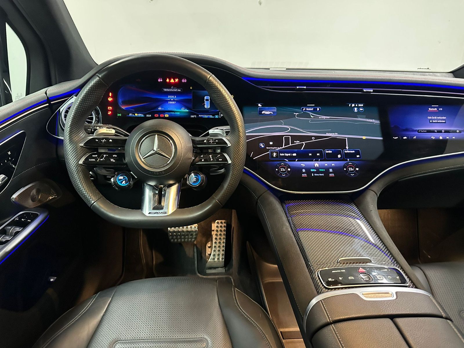 Fahrzeugabbildung Mercedes-Benz EQE 43 SUV AMG-LINE 4MATIC *Hyperscreen*PANO*