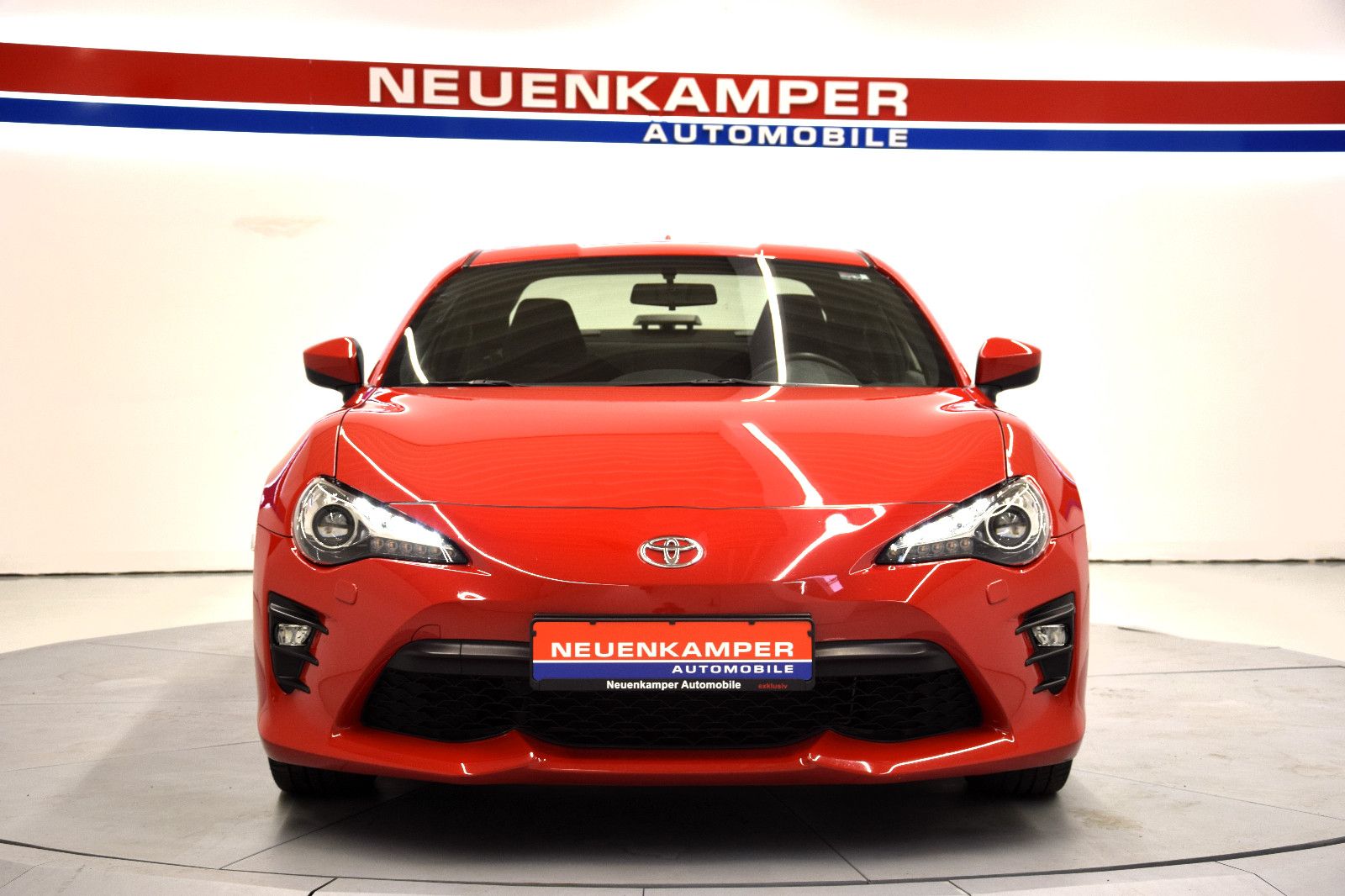 Fahrzeugabbildung Toyota GT 86 *Automatik* Bi-LED Navigation Tempomat DAB