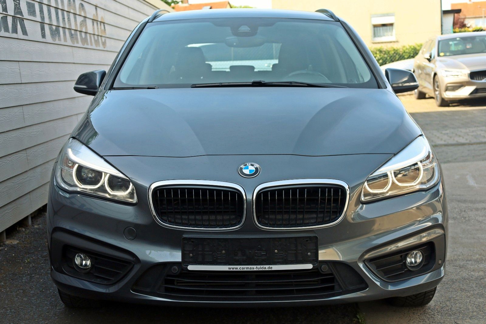 Fahrzeugabbildung BMW 218iA Advantage Active Tourer Navi,LED,SH,PDC