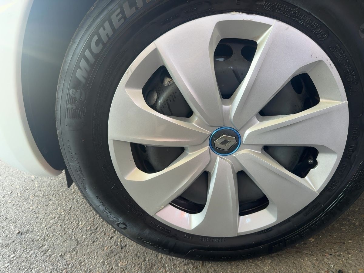 Fahrzeugabbildung Renault ZOE R110 Z.E.50 LIFE Batterie inklusive