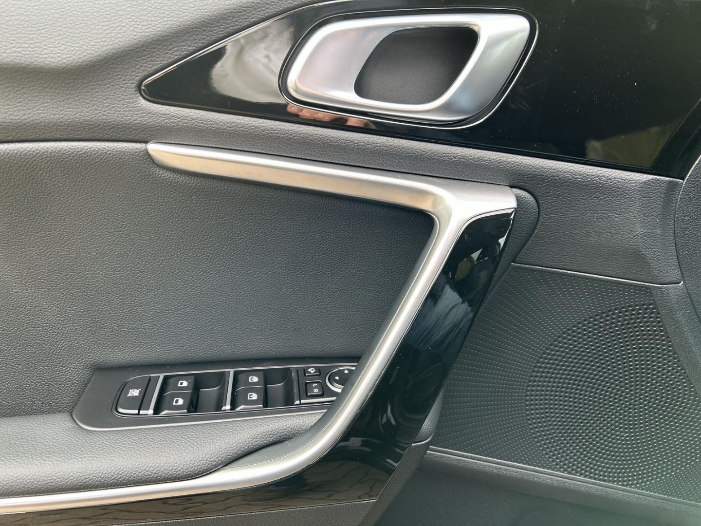 Kia Ceed_sw Ultimate Edition 1.5 DCT Mild-Hybrid Sty