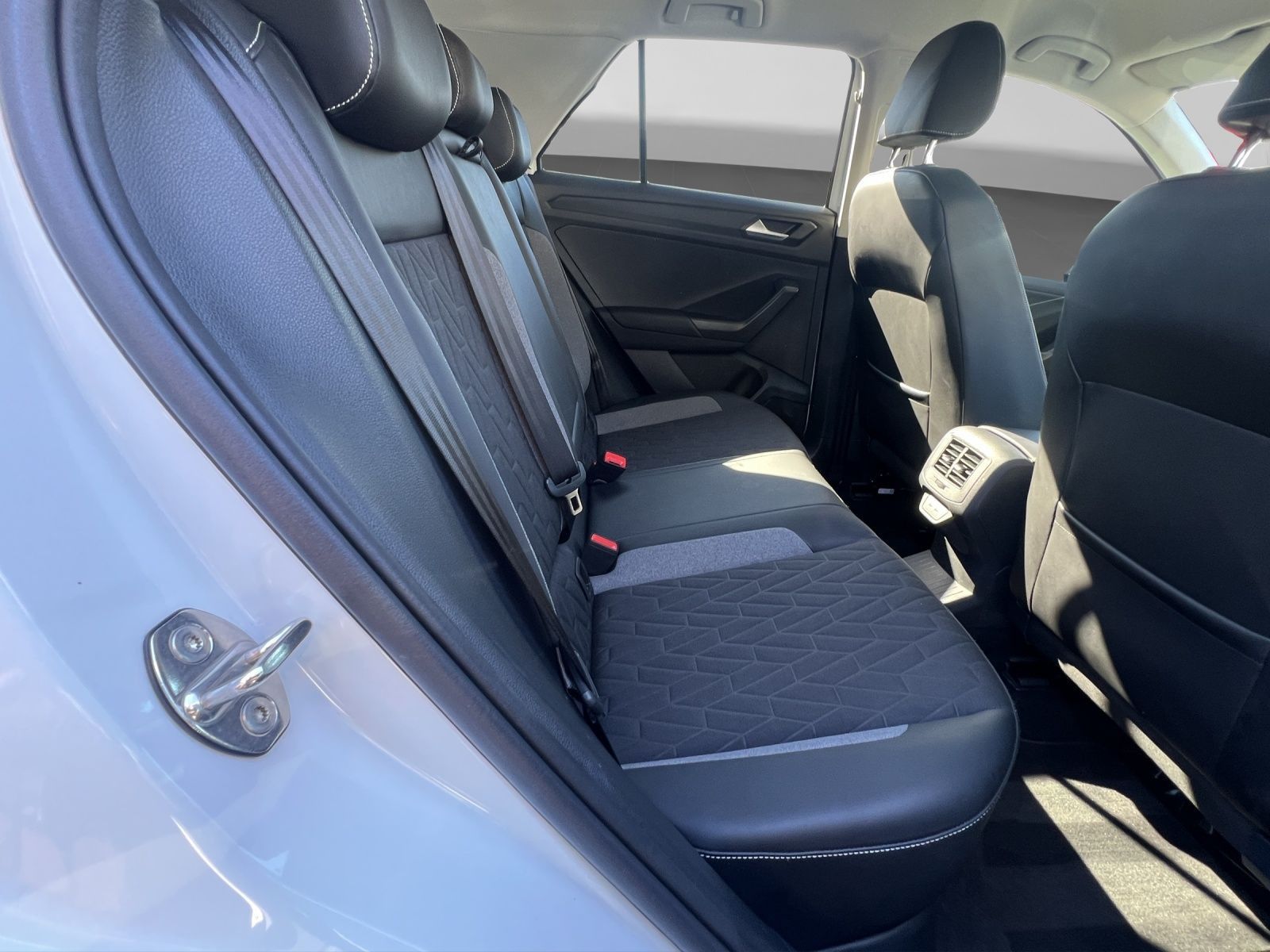 Volkswagen T-Roc - Bild 6