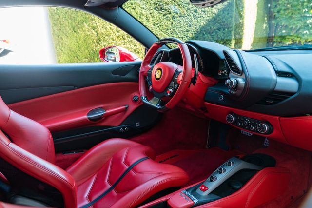 Ferrari 488 GTB/ POWER GARANTIE/ RACING SEATS/ PASSENGER