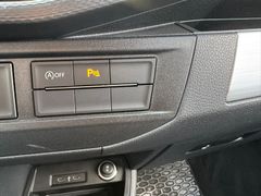 Fahrzeugabbildung Volkswagen T6.1 Multivan lang 4MOTION - Sperre*Standhzg!!!