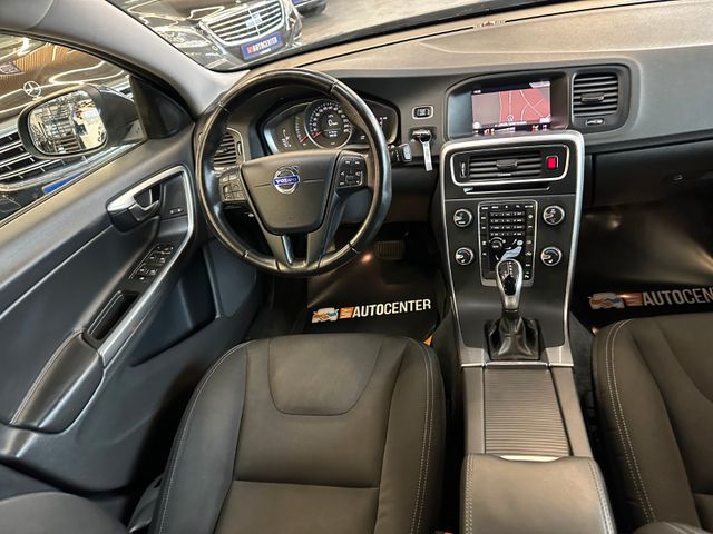 Volvo V60 Kombi Linje Business *Navi*Klima*AHK*Xenon*