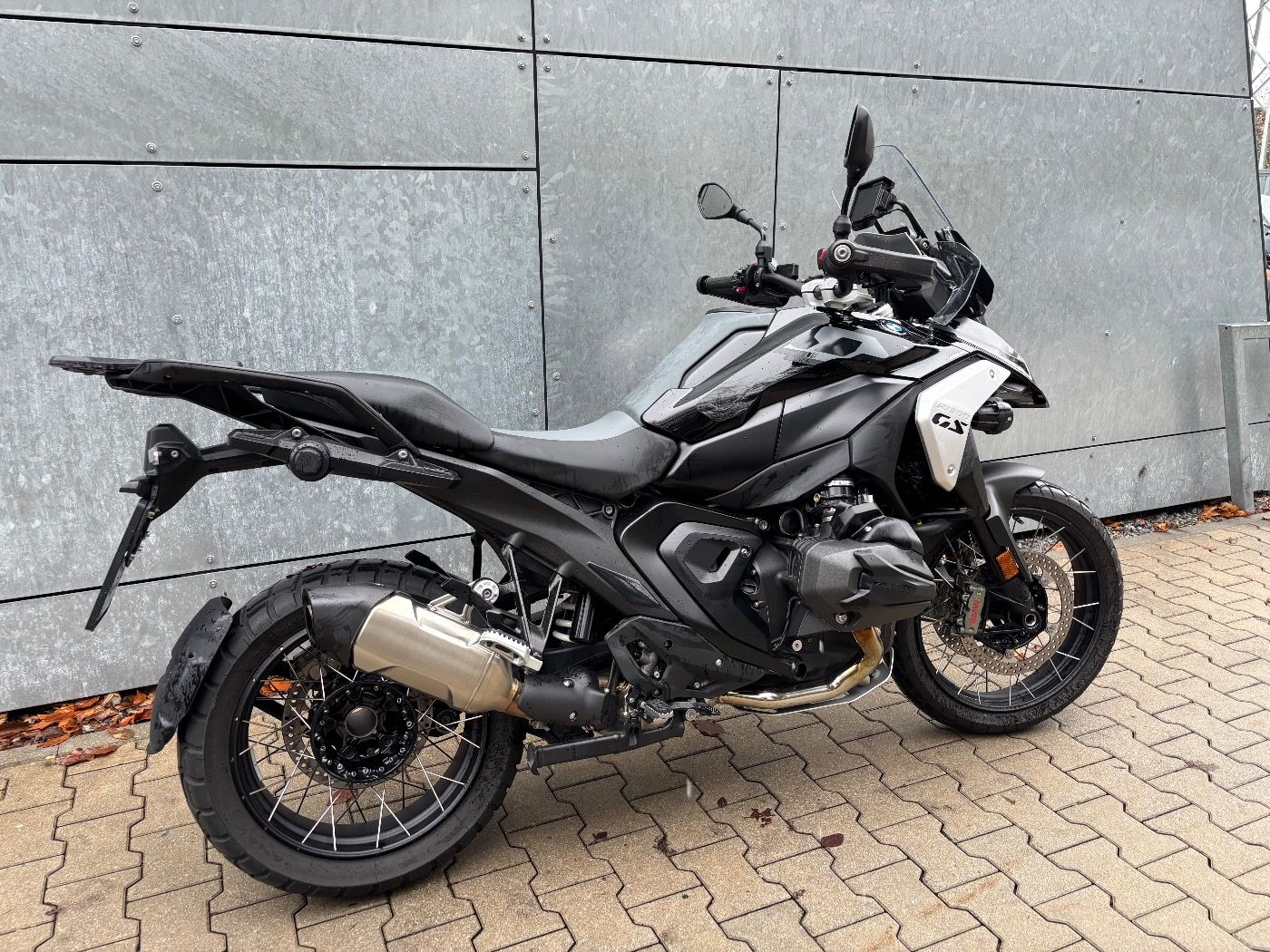 Fahrzeugabbildung BMW R 1300 GS Triple Black 3 Pakete