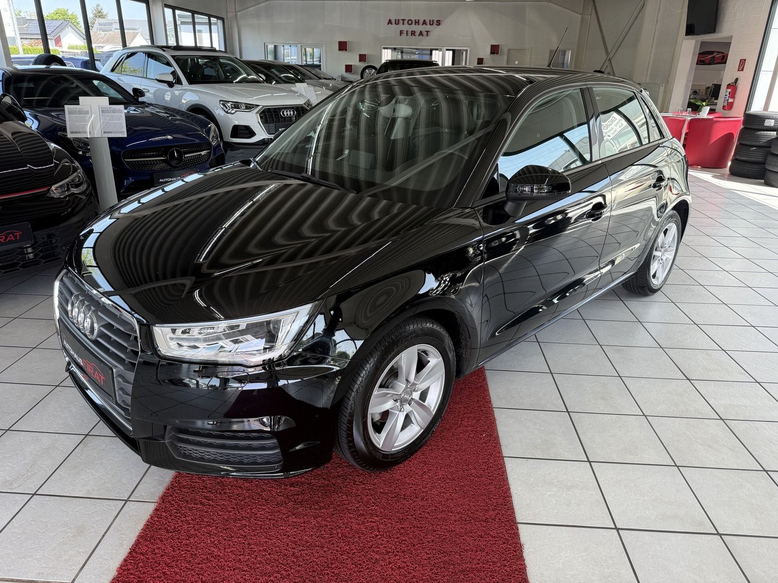 AUDI A1 Sportback Navi+SHZ+Alu+PDC+Bi-Xenon