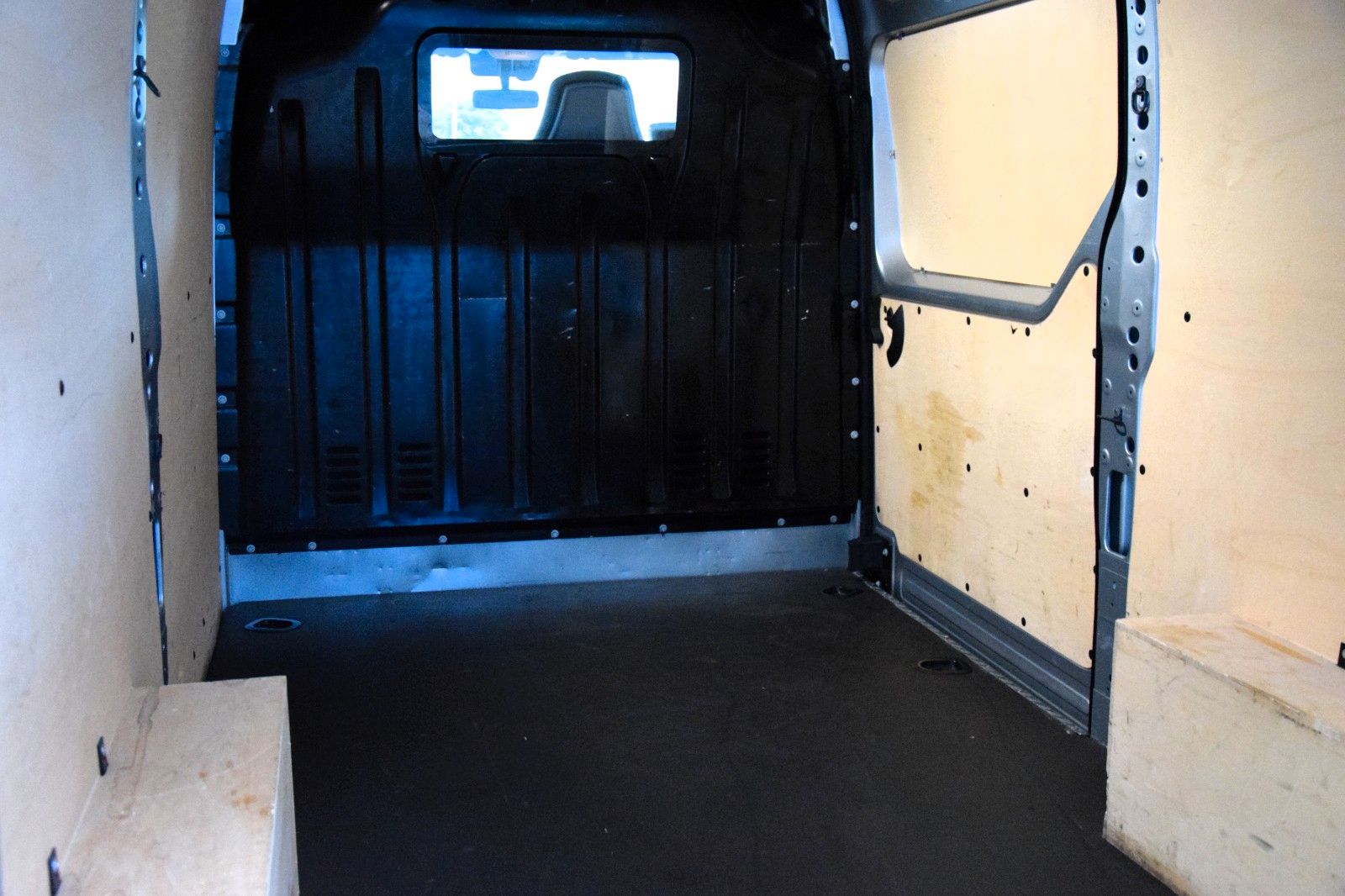Fahrzeugabbildung Renault Master III Kasten L2H2 Klima PDC LED 3,5t