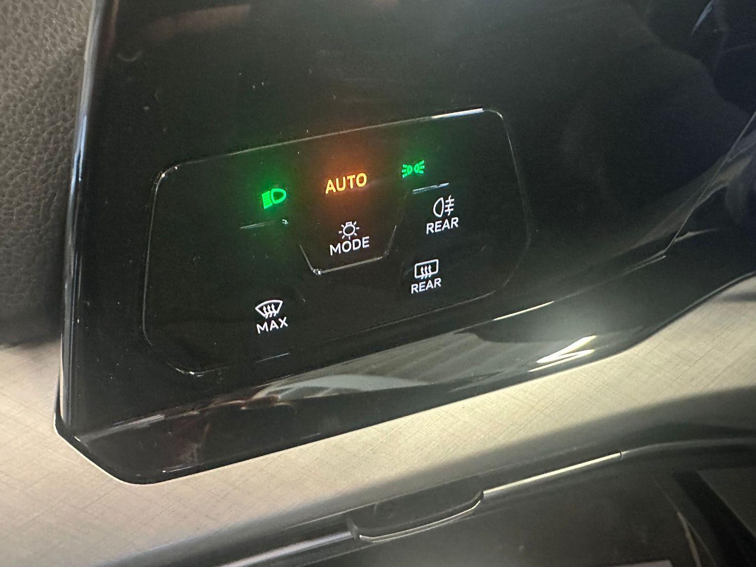 Volkswagen Golf Life ACC LED Navi PDC SHZ SpurW Virtual LM, миниатюра 18