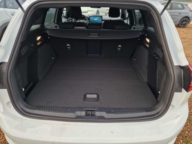 Fahrzeugabbildung Ford Focus Turnier ST-Line X Navi LED ACC 2-Zonen-Kli