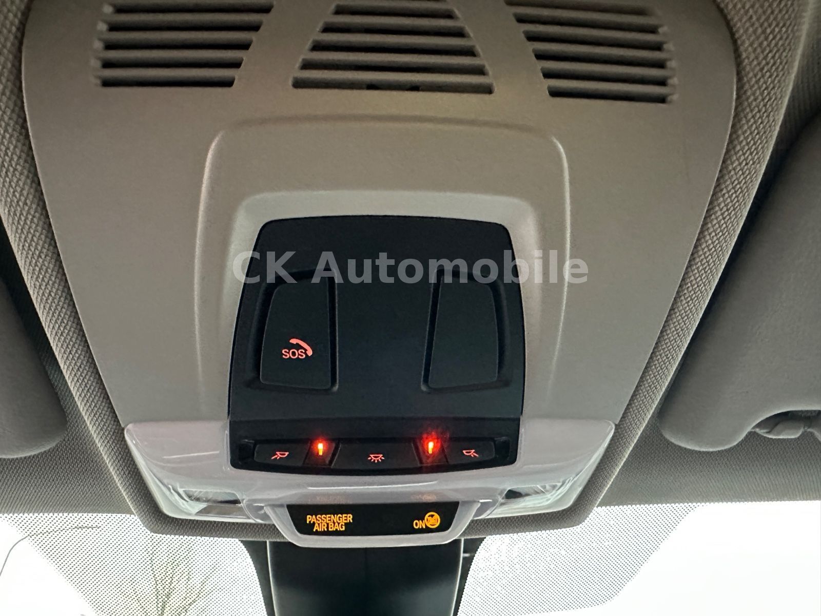 Fahrzeugabbildung BMW X1 sDrive 20i Sport-Line/Shadow-Line/Navi/LED