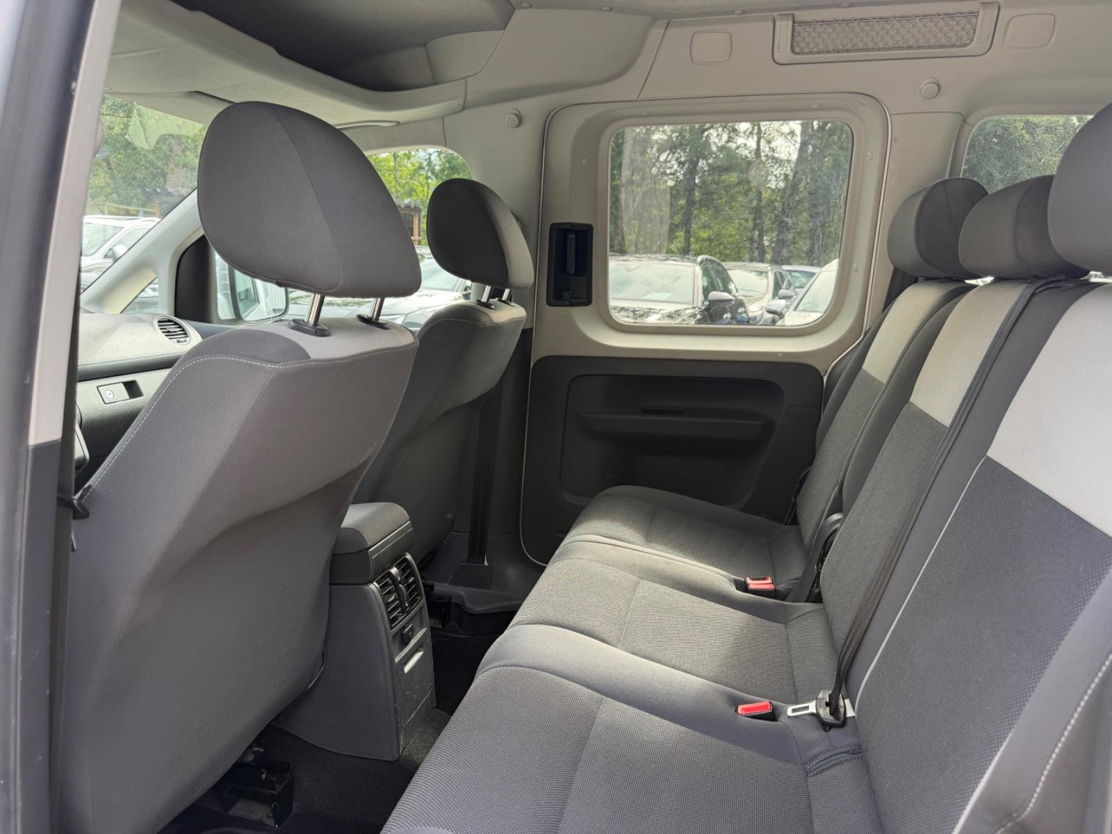 Volkswagen Caddy Kombi Trendline 7Sitze/Klima/Tempo/TÜVNeu