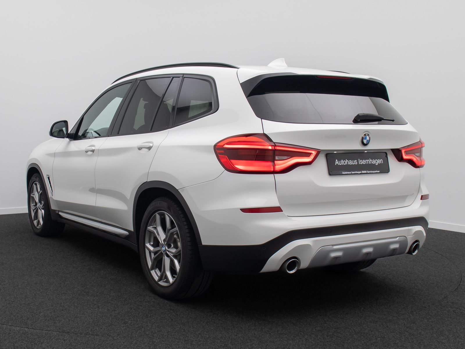 Fahrzeugabbildung BMW X3 xD20d xLine HUD DAB Panorama Alarm H/K 19Zoll