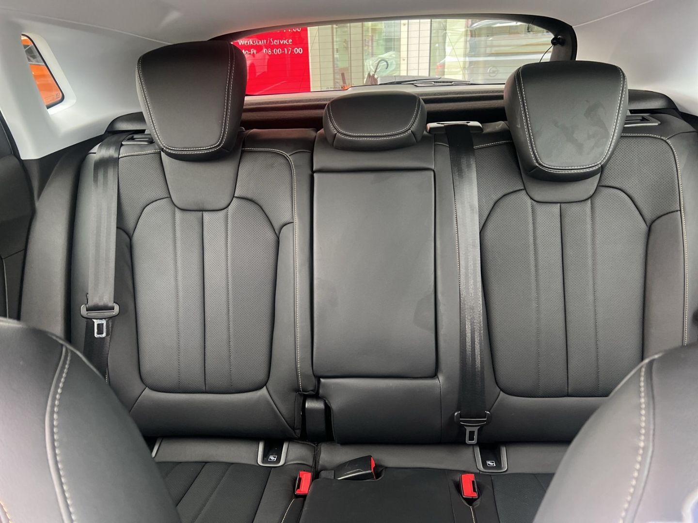 Fahrzeugabbildung Opel Grandland Ultimate 1.2 Turbo Navi Soundsystem 3